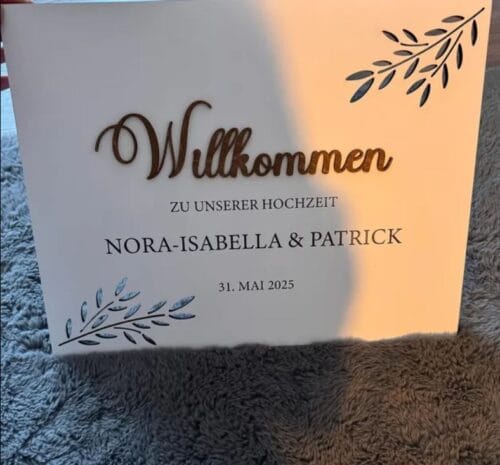 Willkommensschild Hochzeit aus Holz photo review